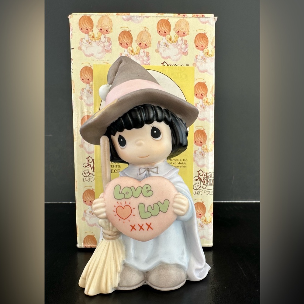 1999 Vintage Precious Moments “Witch Way Do You Spell Love?”